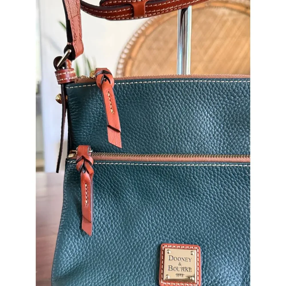 Dooney & Bourke Pebble Grain Letter Carrier Crossbody Bl R935 & Dust Bag